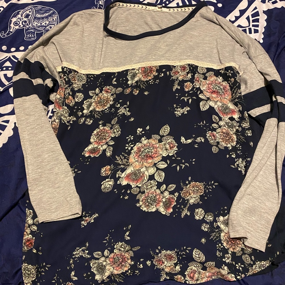 Maurices top